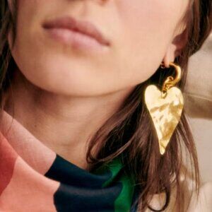 Sézane x Pangea RARE NWT Heart Earrings in Gold